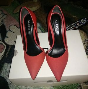 Aldo high heels... Red size 7.5
